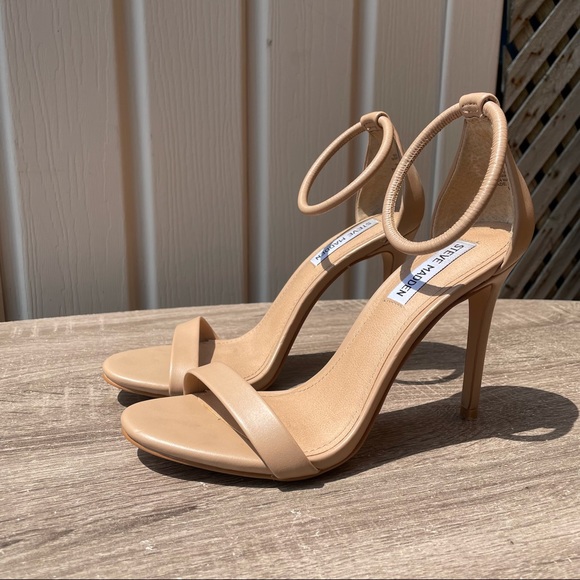 Steven Madden Nude Heels
